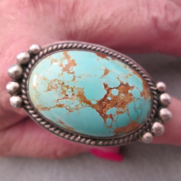 Navajo Old Pawn Solid Sterling Silver & Genuine Turquoise Ring>Statement ring - Picture 4 of 8